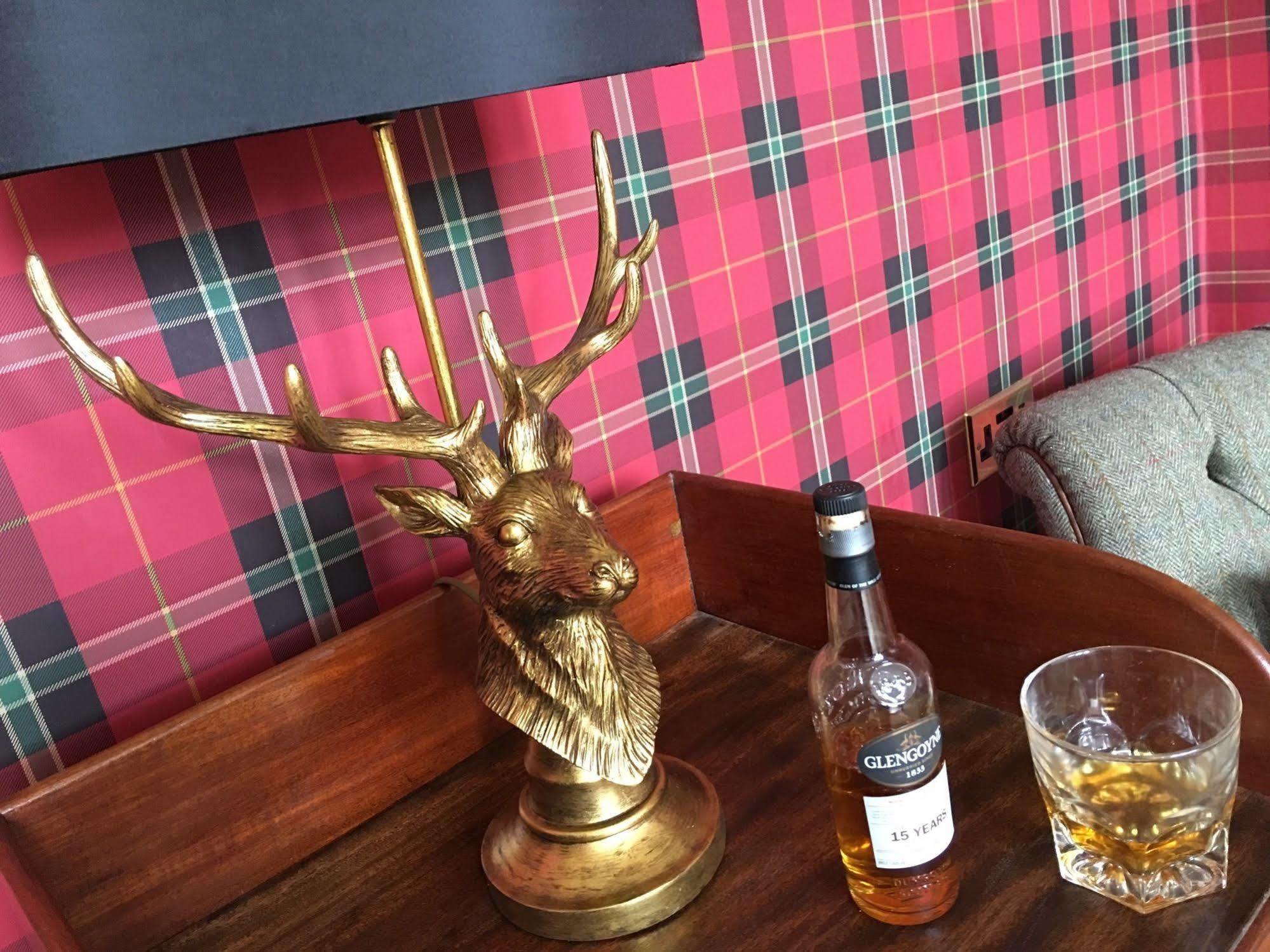Bed & Breakfast Firhall Highland 4*